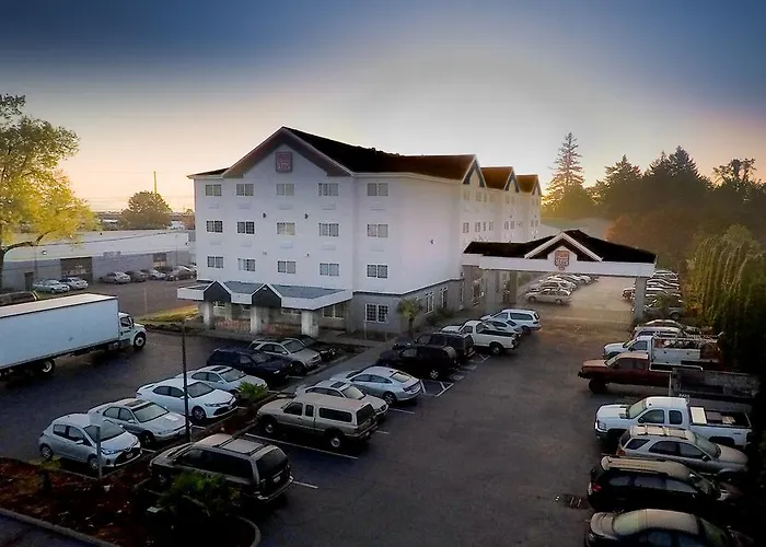 Portland Suites Airport East
