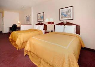 Portland Airport East Hotel