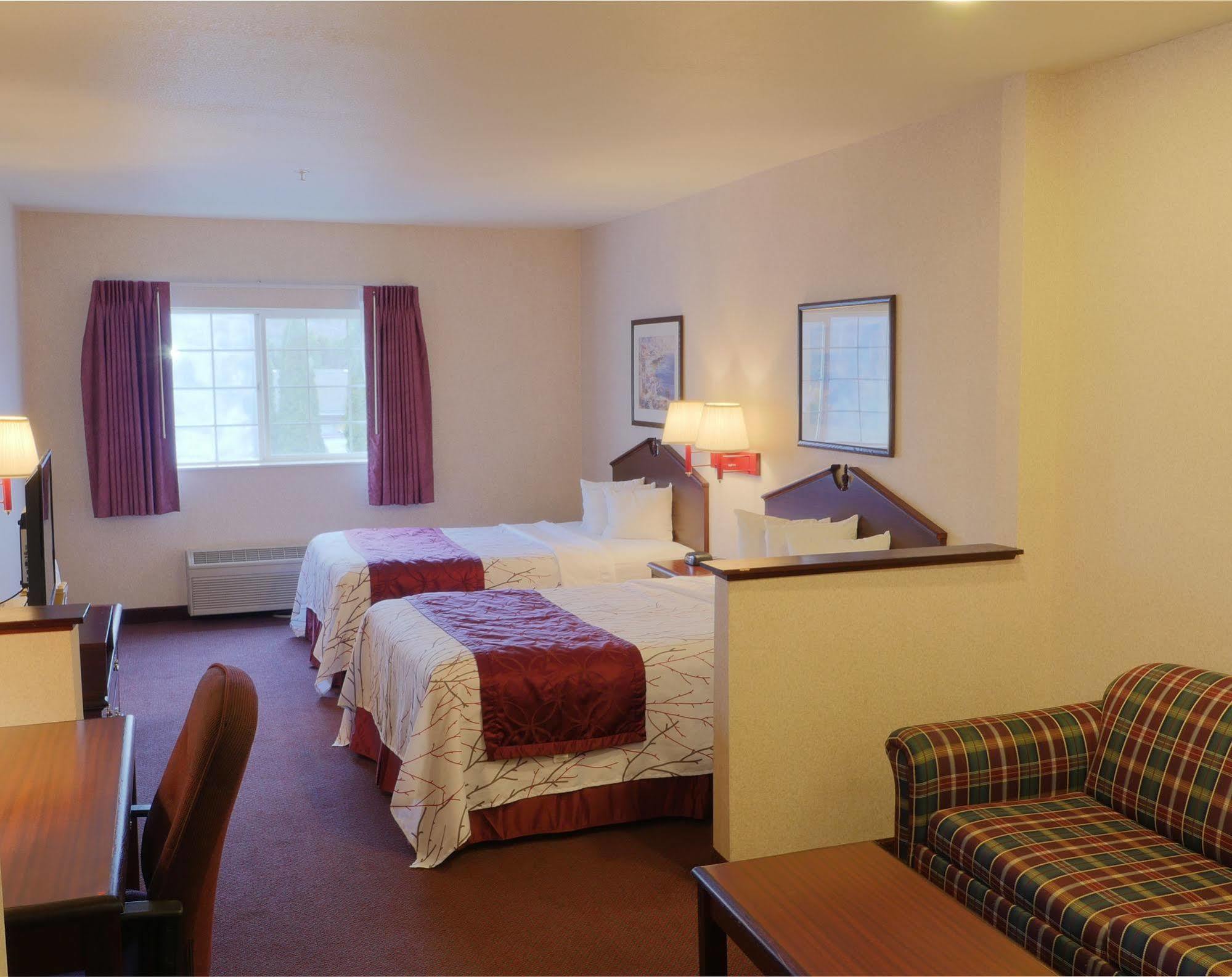 Hotel Portland Airport East 2*