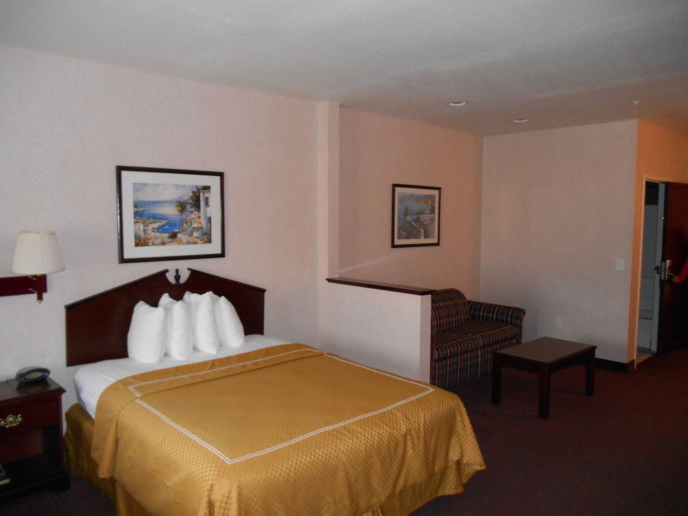 Portland Airport East Hotel 2*