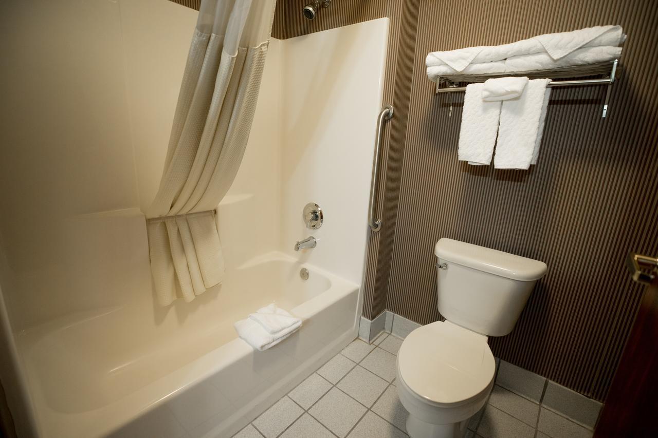Portland Airport East Hotel