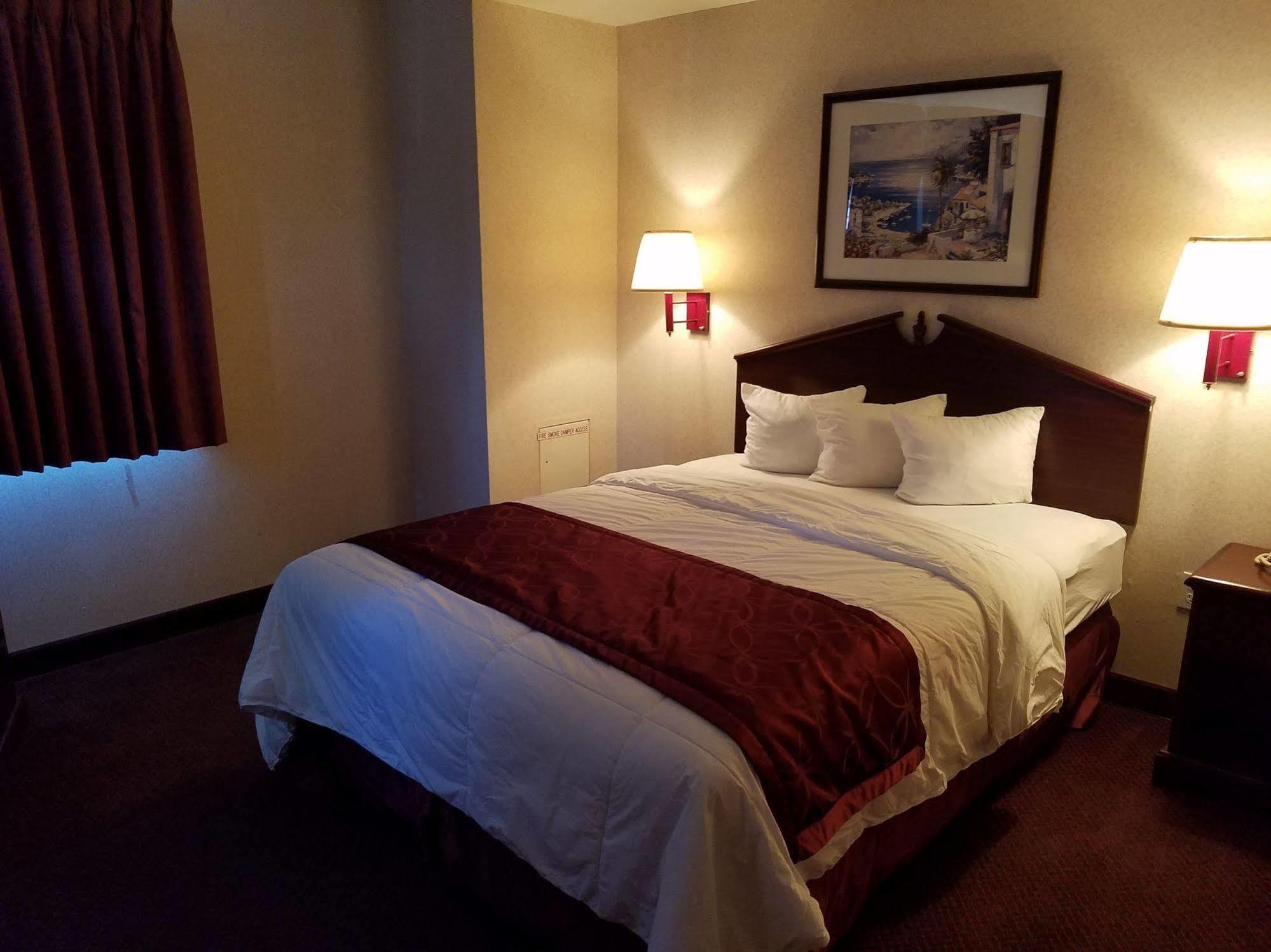 Portland Airport East Hotel