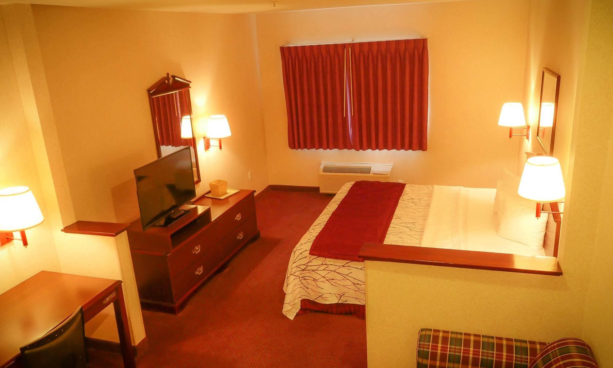 Portland Airport East Hotel 2*